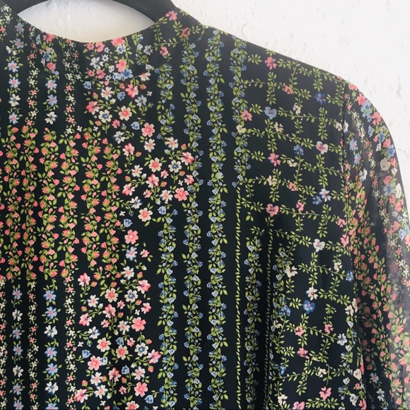 🌻SOLD🌻 on Depop - Picture 5 of 6